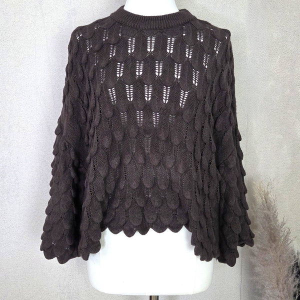 Unique scallop knit jumper with beautiful balloon sleeves (S-M)