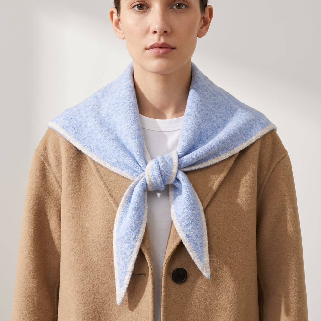 Contrast Trim Triangle Heavyweight Scarf in Light Blue/Cream