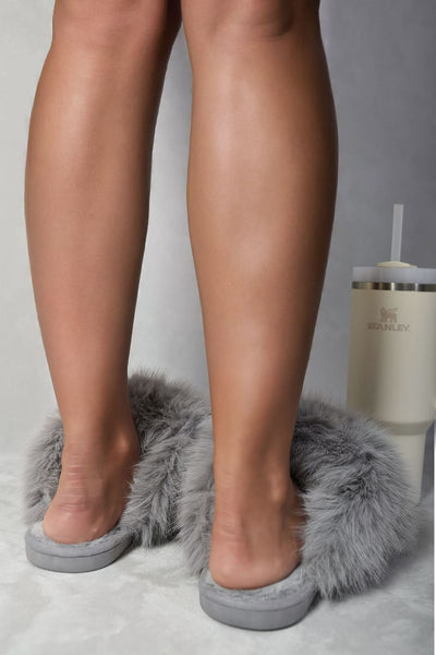 Fluffy Faux Fur Winter slide ons