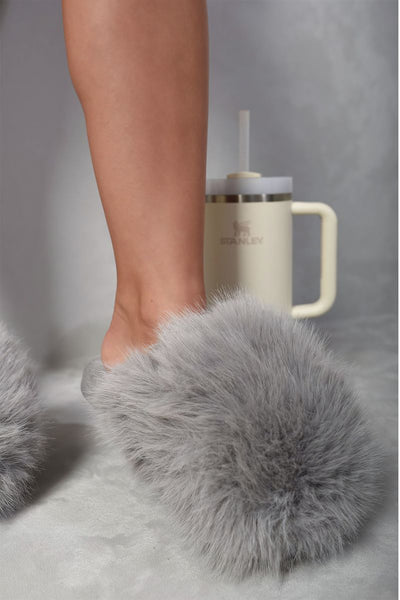 Fluffy Faux Fur Winter slide ons