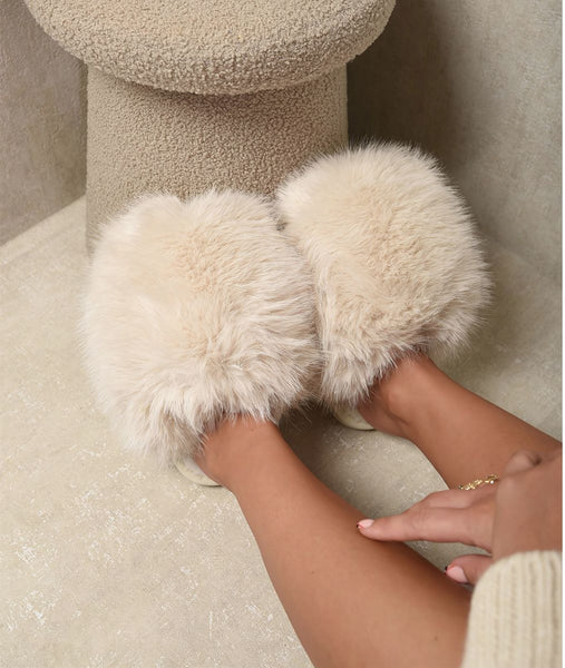 Fluffy Faux Fur Winter slide ons