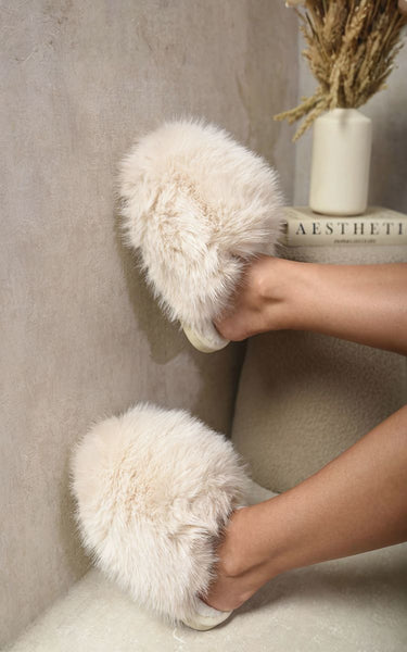 Fluffy Faux Fur Winter slide ons